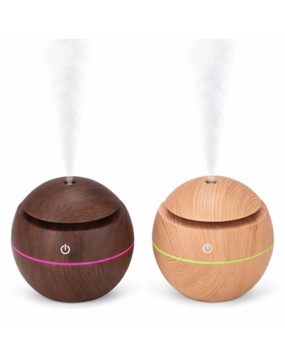 Ароматизатор за въздух 11 см дървена топка с LED светлина