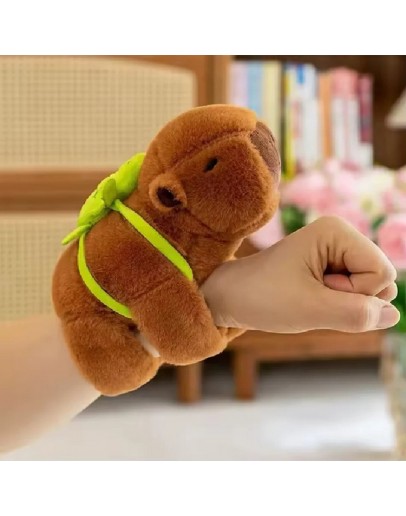 плюшена капибара гривна играчка