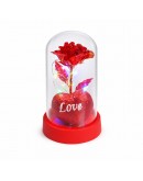 Светеща червена роза и сърце LOVE под прозрачен купол